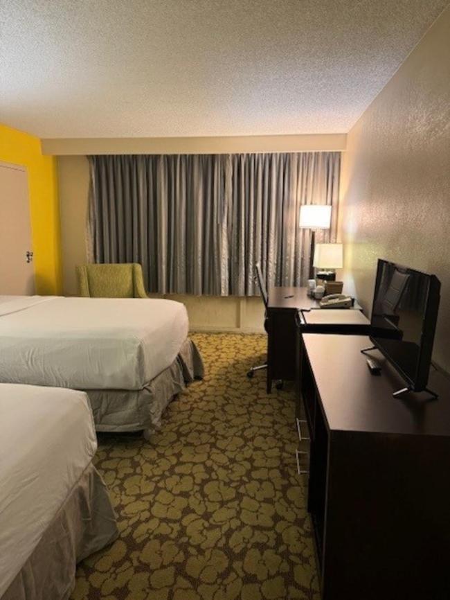 Hotel Ramada Plaza By Wyndham Charlotte South End Airport Exterior foto