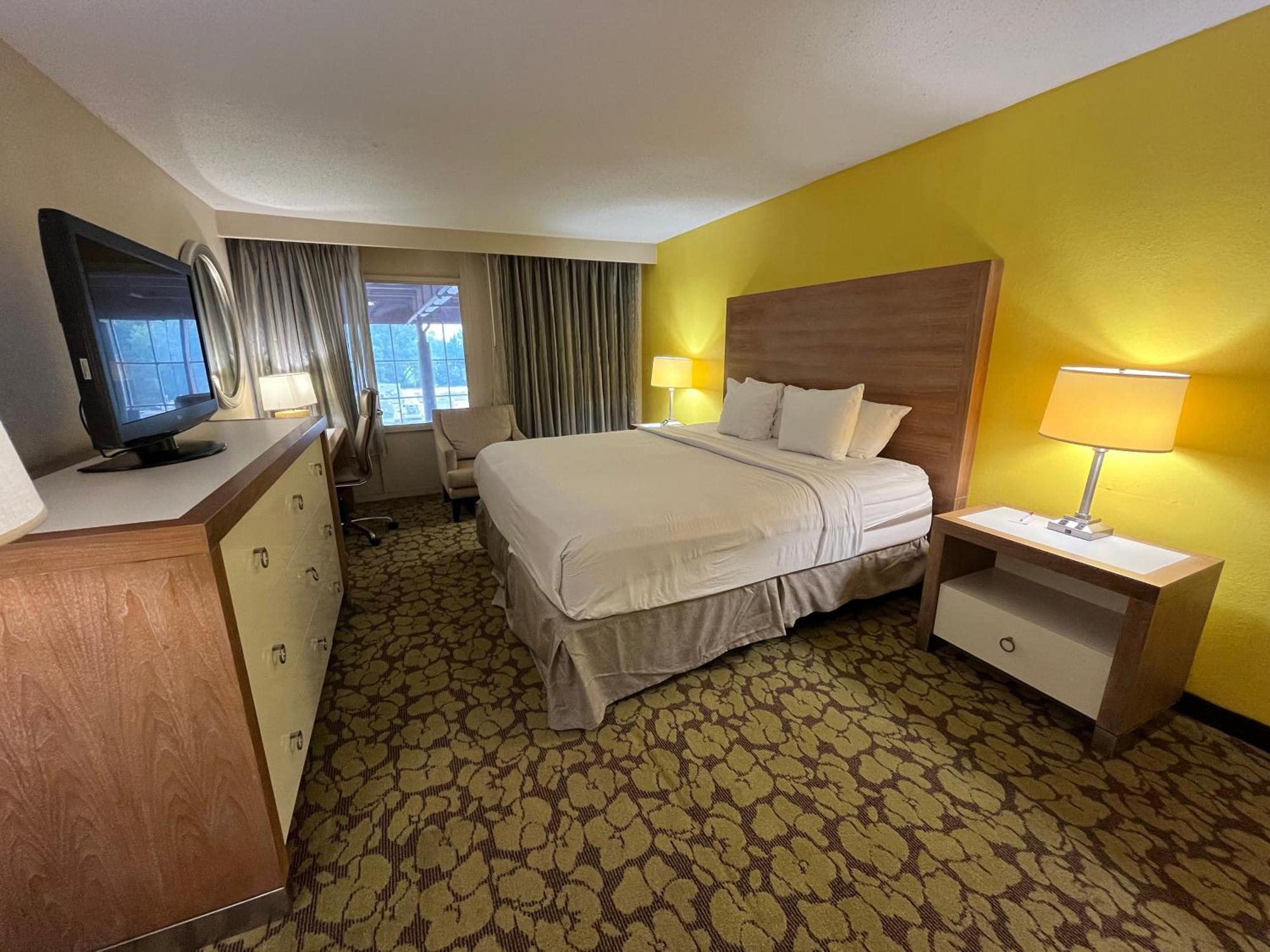 Hotel Ramada Plaza By Wyndham Charlotte South End Airport Exterior foto