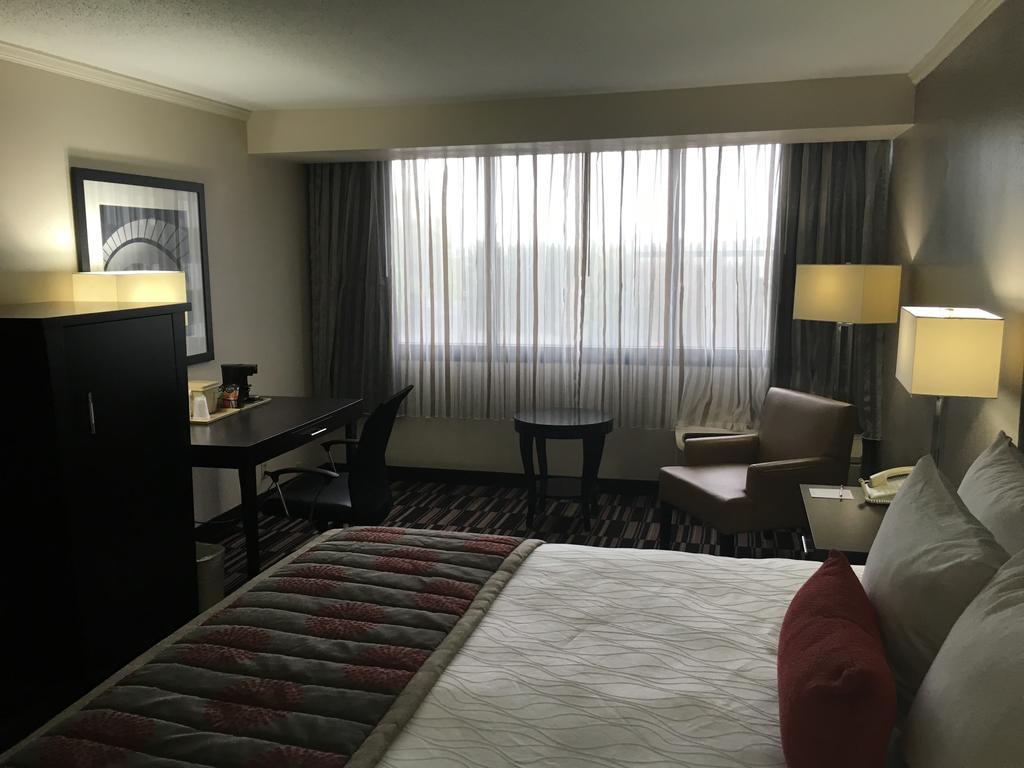 Hotel Ramada Plaza By Wyndham Charlotte South End Airport Exterior foto